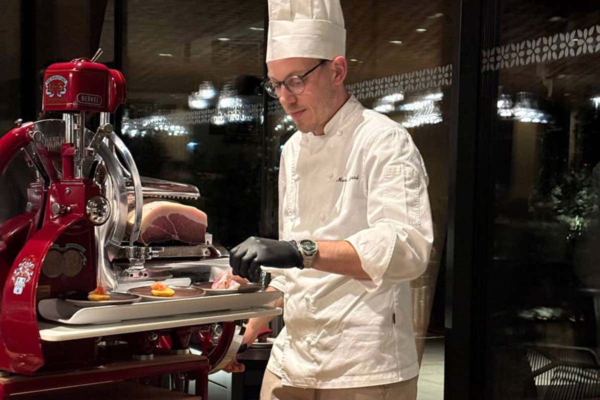 Granbaita Gourmet, il ristorante che cucina davvero: Marc Bernardi riporta il fuoco in Val Gardena 